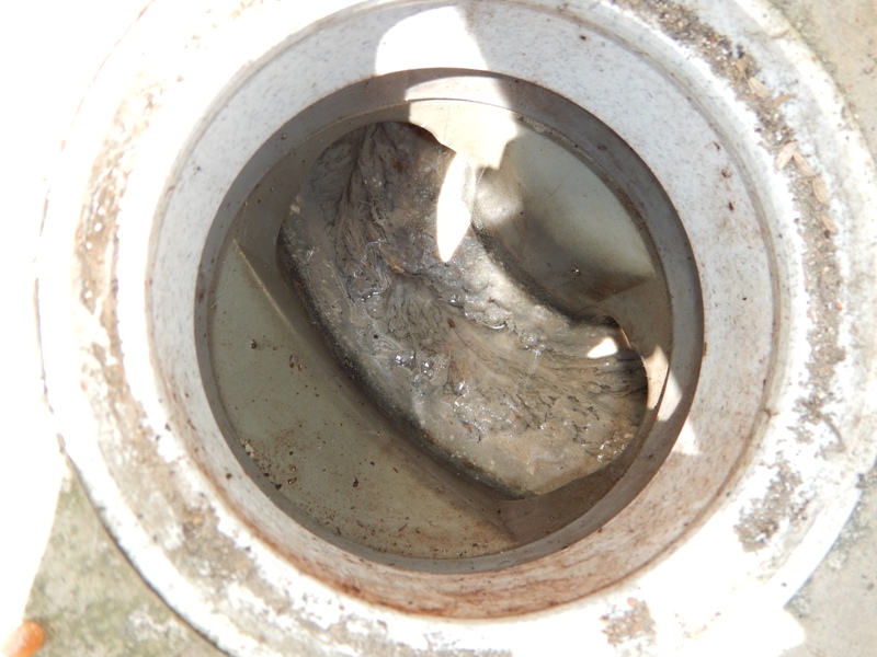 施工前1-排水ます・排水管高圧ジェット洗浄